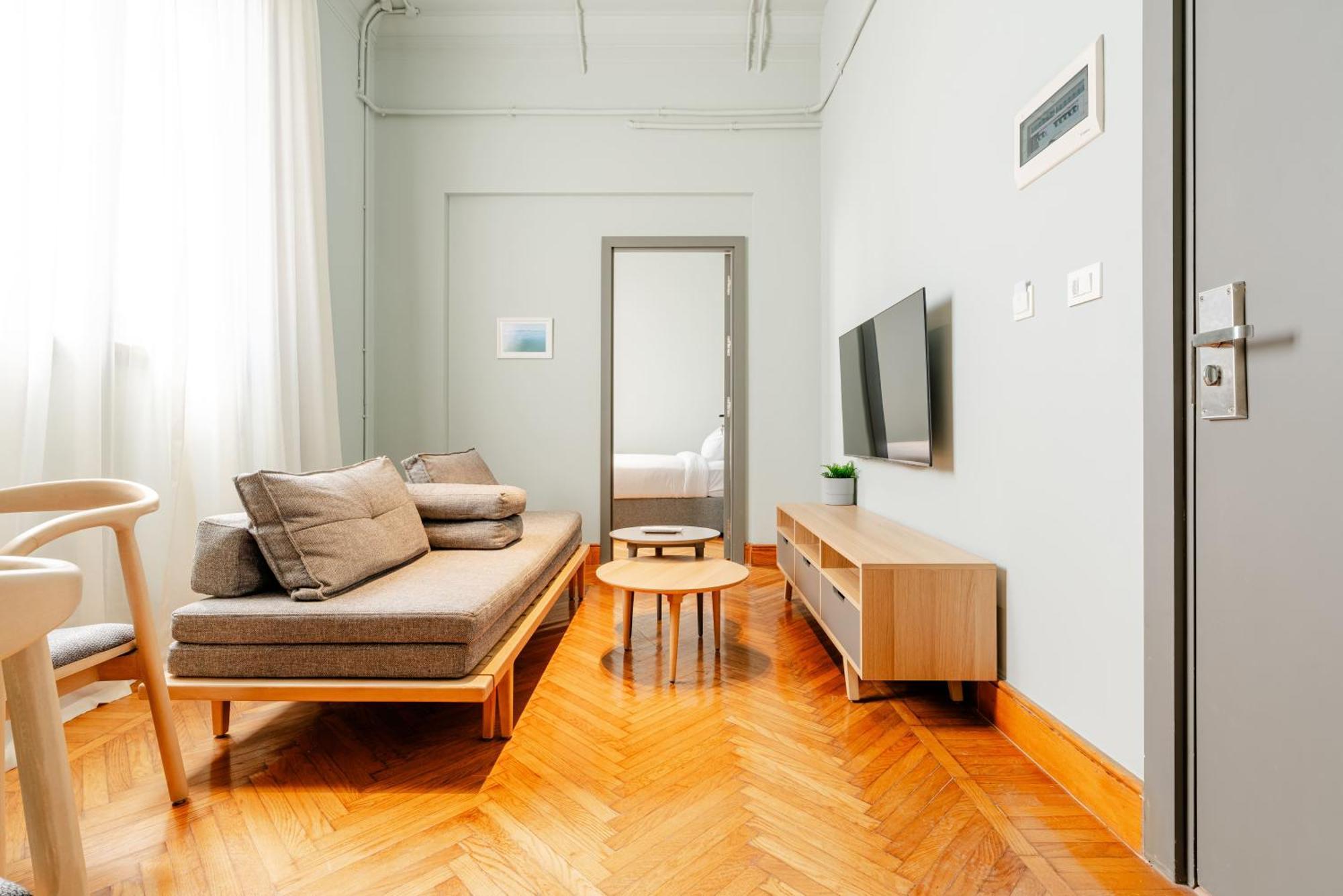 Grey L Studio Apartments Downtown Alexandria Menasce House Dış mekan fotoğraf